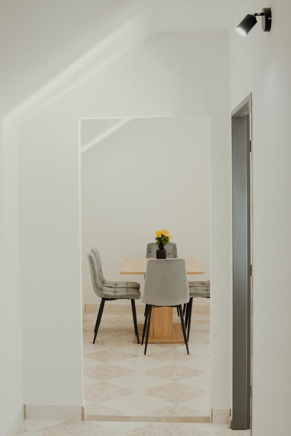 Apartman Emily Brezno Exterior photo